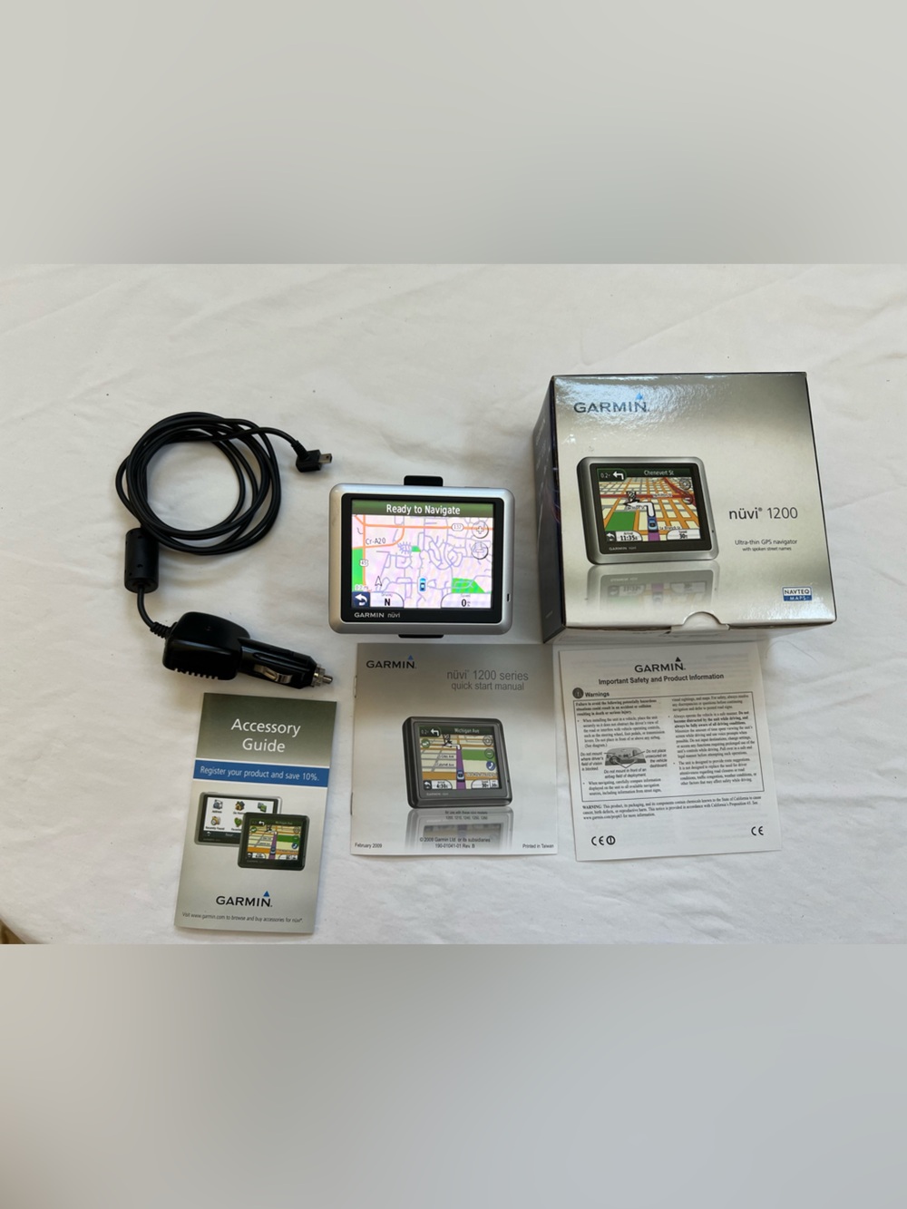 Garmin Nuvi 1200 GPS Navigation With Original Box